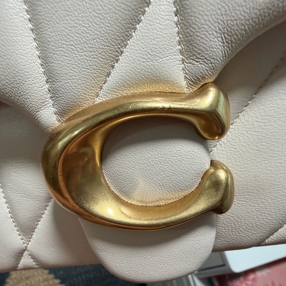 Coach Tabby Shoulder Bag 26
With Pillow Quilted - Picture 5 of 8